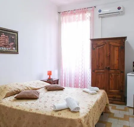 贝尔阿密住宿加早餐酒店 3*